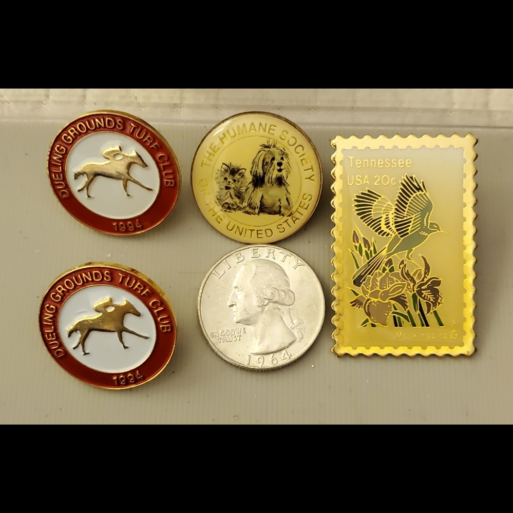 Lot of 4 vintage pins